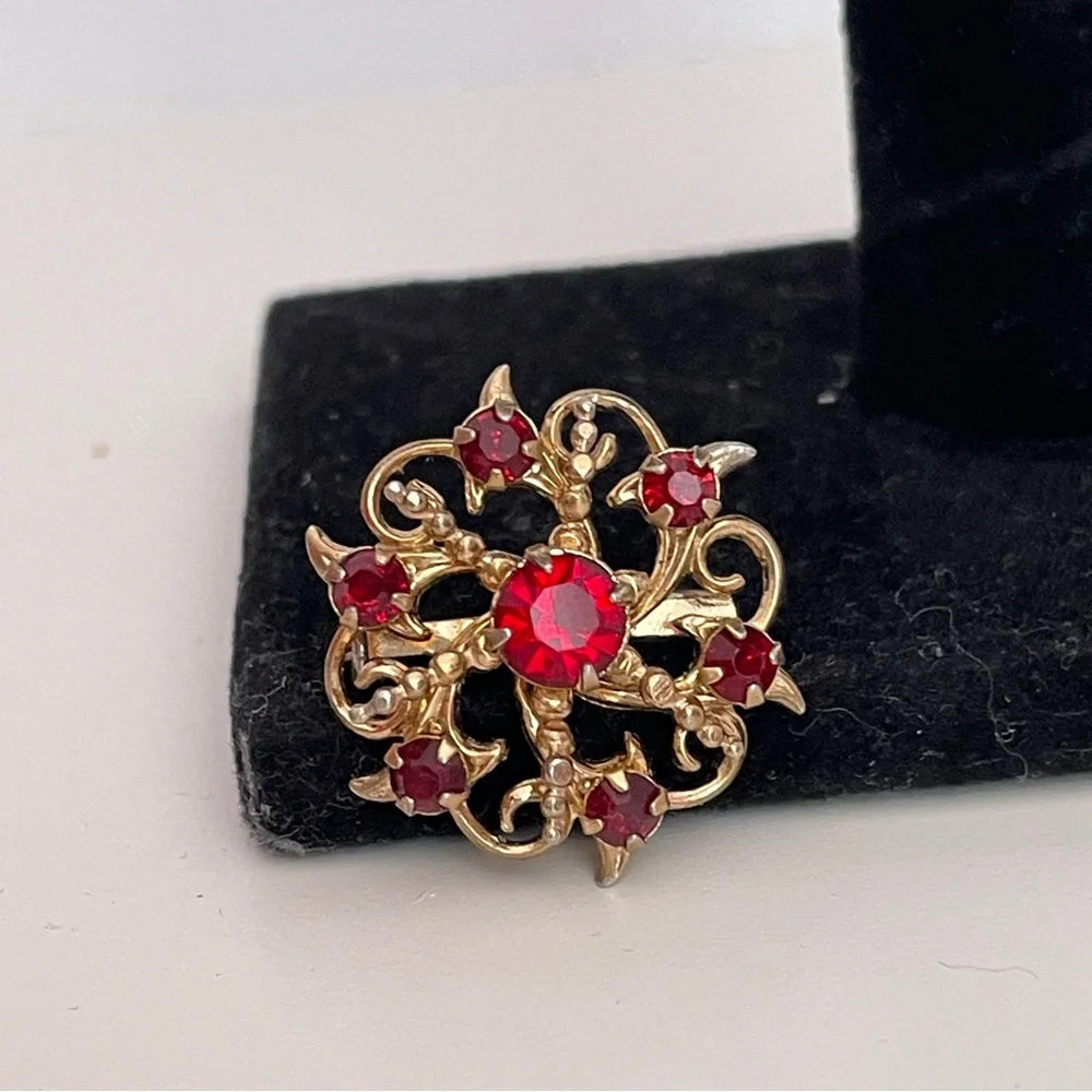 Vintage 40's CORO Red Rhinestone Holiday Christmas Abstract Regency Pin / Brooch